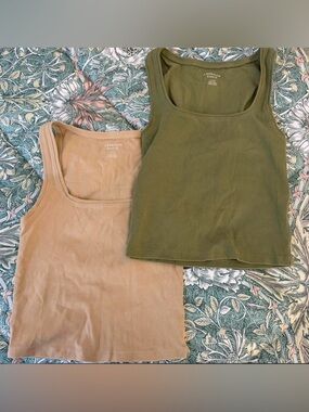 American Eagle Tank Top Bundle Both Size